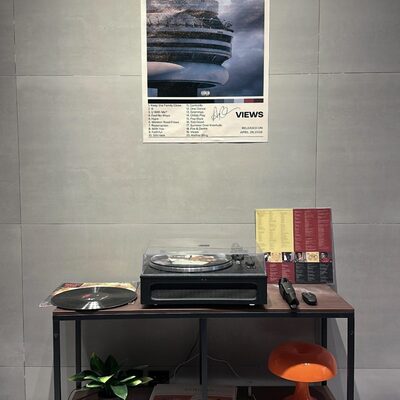 04-record-player.jpg