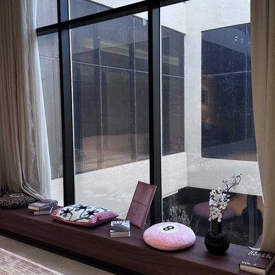 05-window-seating.jpg